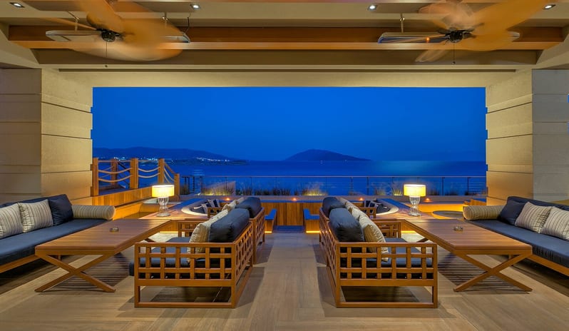 CARESSE HOTEL - GLASS RESTAURANT OUTDOOR